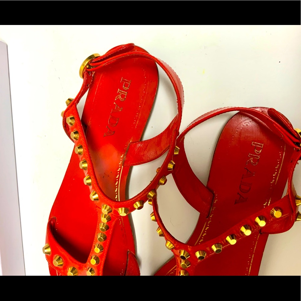 Prada red leather gold studded flat sandals 37.5 - Picture 8 of 9